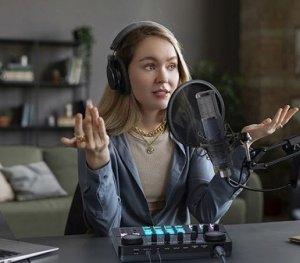 Ulanzi Konsola Kontroler Transmisji Do Studia Mikser Audio Streaming Podcast Vlog / Mi-2 7