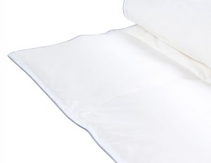 Beliani Kołdra lekko ciepła KRIVAN Kacze pióra i puch 220 x 240 cm (673717 Bel) 3