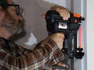 Zszywacz Worx Gwoździarka Akumulatorowa WORX WX842.9 Magazynek na Gwoździe 3