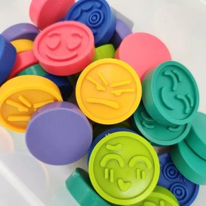 MomsCare Karuzela emocji - zestaw puzzli sensorycznych - emocje - 36 el. 3