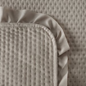 Spod Igły i Nitki Narzuta ciemnobeżowa 170x210 kapa Falbanka pikowana na łóżko kropki 4