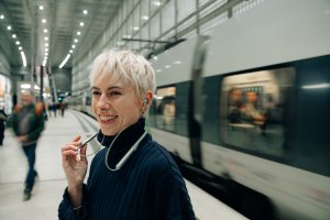 Słuchawki Verbatim TruSound ANC z pałąkiem na szyje szary 30206 5