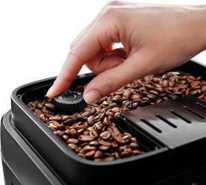 Ekspres ciśnieniowy DeLonghi De'Longhi Magnifica Evo Perfetto LatteCrema Ekspres 4 Napoje Latte 3