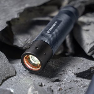Latarka TOGO Latarka Ledlenser T2 Smoked Blue - Limited 2