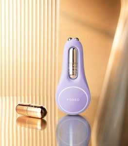 Foreo BEAR Trademark 2 Eyes & Lips fioletowy - Urządzenie mikrostrumieniowe do wygładzania linii BEAR2EYESLIPS.LAV (7350120791733) 2