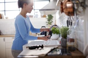 Wyciskarka wolnoobrotowa Philips HR1889/70 18