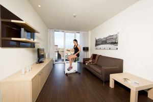 Rower stacjonarny BH Fitness Rower Pionowy Kube Bike (YF100) 7