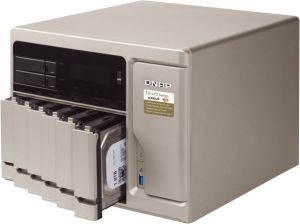 Serwer plików Qnap TS-877-1600-8G 9