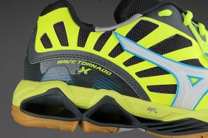 Mizuno Buty siatkarskie męskie Wave Tornado X żółte r. 44.5 (V1GA161242) 5