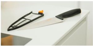 Fiskars Nóż szefa kuchni w pokrowcu (FISKNO00411) 2
