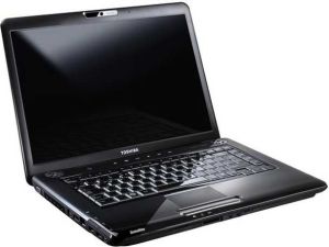 Laptop Toshiba Satellite A300-15B PSAJ4E-00T00KPL 1