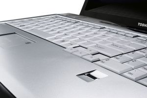 Laptop Toshiba Satellite X200-252 PSPB9E-05N01RPL 5
