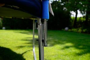 Trampolina ogrodowa Funfit 844 z siatką zewnętrzną 13.5 FT 404 cm 12