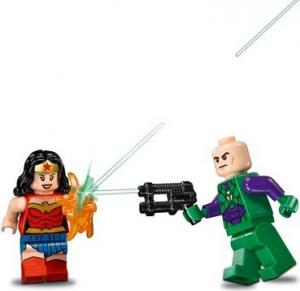 LEGO SUPER HEROES Starcie z mechem Lexa Luthora (LG76097) 9