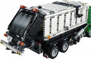 LEGO Technic Mack Anthem (42078) 11
