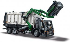 LEGO Technic Mack Anthem (42078) 4