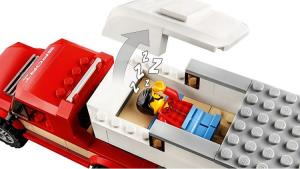 LEGO City Pickup z przyczepą (60182) 8