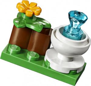 LEGO Disney Przygoda Elzy na targu (41155) 11