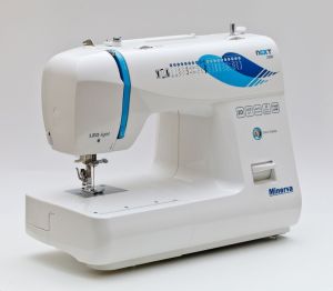 Maszyna do szycia Minerva Next 232D 4