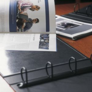 3L KIESZEŃ SAMOPRZYLEPNA A5 X 10 SZT. OTWIERANA Z GÓRY (10085 3L) 3