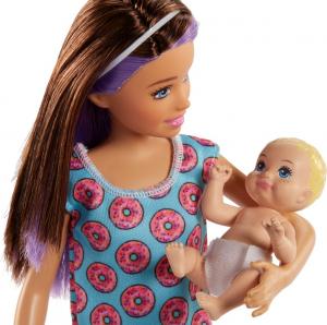 Lalka Barbie Mattel Skipper: Klub opiekunek - Opiekunka z niemowlakiem (FHY97/FHY98) 4