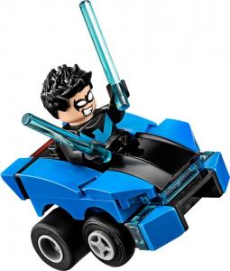 LEGO DC Super Heroes Nightwing vs. The Joker (76093) 4