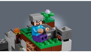 LEGO Minecraft Jaskinia zombie (21141) 5