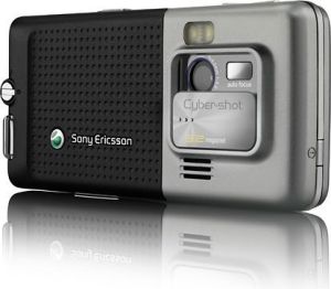 Telefon komórkowy Sony Ericsson C702 2