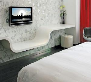 B-Tech PRO BOX Flat Screen Wall Mount - BT7510-PRO/B 4