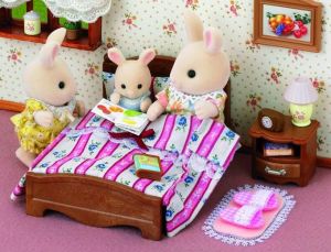 Figurka Epoch Sylvanian Families Łóżko podwójne (5019) 2