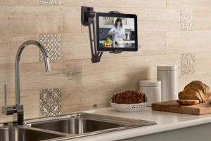 Uchwyt Techly Ramię ścienne do Tabletu i iPad 4.7''-12.9'' regulowane czarne (026388) 2