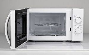 Kuchenka mikrofalowa Girmi FM02 2