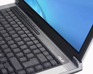 Laptop Asus F5SL-AP143C 4