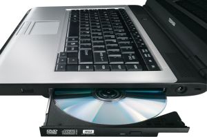 Laptop Toshiba Satellite Pro L300-1BA PSLB9E-00F00SPL 2