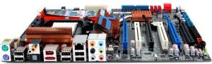 ASUS M4A79T デラックス AM3 DDR3 AMD 790FX Asus M4A79T DELUXE AMD 790FX Socket AM3 (4xPCX/DZW/GLAN/SATA