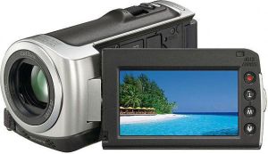 Kamera cyfrowa Sony HDR-CX 105 ES srebrna 1