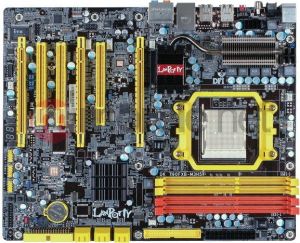 Płyta główna DFI LanParty DK AMD 790FX SB750 Heatpipe DDR3 (LP_DK_790FXB_M3H5) 1