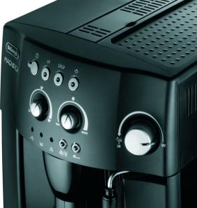 Ekspres ciśnieniowy DeLonghi ESAM 4000B 3