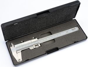 Yato Suwmiarka inox 150mm 0,02mm (YT-7200) 2