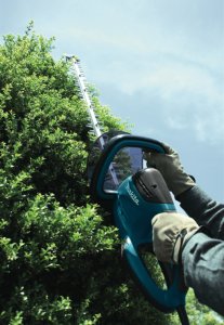 Makita Nożyce elektryczne UH4570 45 cm 3