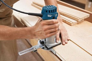 Frezarka Bosch GKF 600 600 W 2