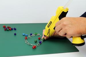 Pistolet do kleju Stanley GR50 120 W 5