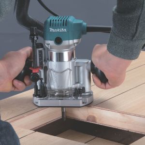 Frezarka Makita RT0700CX2J 710 W 4