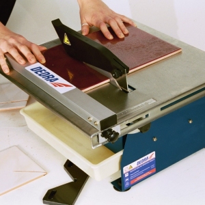 Dedra Przecinarka do płytek glazurniczych 650W - DED7711 2