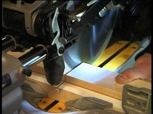 Ukośnica Dewalt Pilarka ukosowa 750W 250mm (DW717XPS) 4