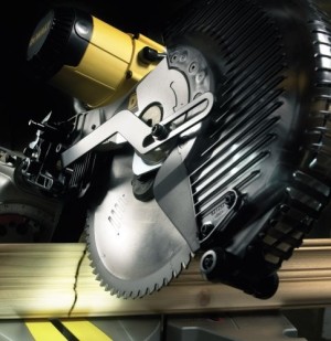 Ukośnica Dewalt Pilarka ukosowa 750W 250mm (DW717XPS) 6