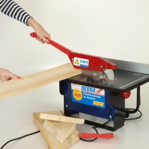Pilarka tarczowa Dedra Pilarka do drewna 800W (DED7737) 4