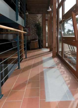 Purmo Grzejnik kanałowy AQUILO F1T z wentylatorem 260x2500x90 2489W - F9WF1T0262500931 2