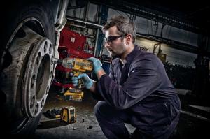 Klucz udarowy Dewalt 18V XR 1/2" 2 X 5Ah (DCF899P2-QW) 5