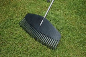 Fiskars Grabie do liści duże 58 cm 1000660 2